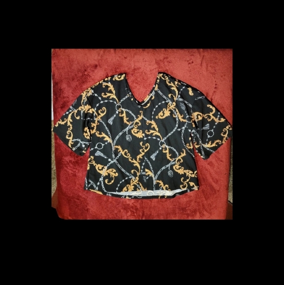 Goddess Tops - NWOT WOMENS GODDESS TOP BLACK AND GOLD PRINT PLUS SIZE 1X